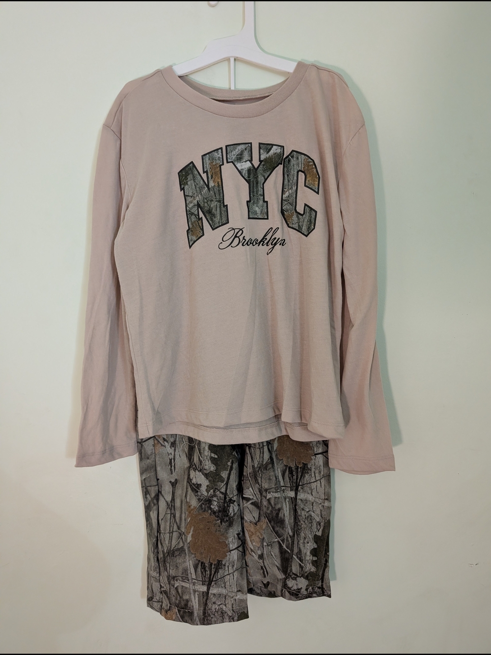Kids Camo Long Sleeve NYC Brooklyn Pajama Set Size Small 6/7